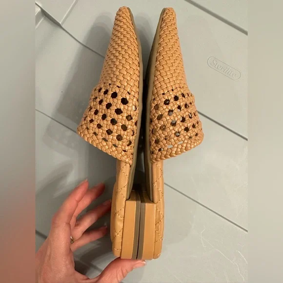 EUC Birdies Dove Woven Tan - Picture 4 of 7